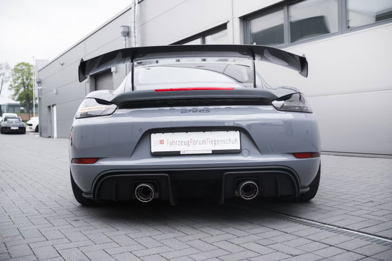 Porsche 718 Cayman GT4 RS