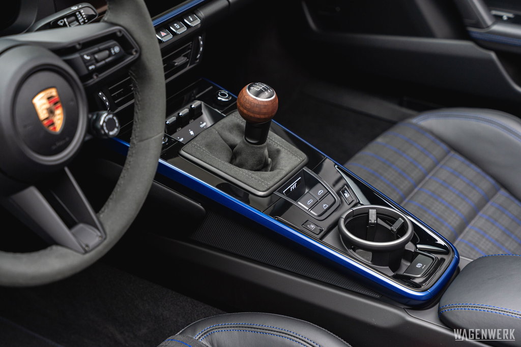 Porsche 992.2 Carrera T