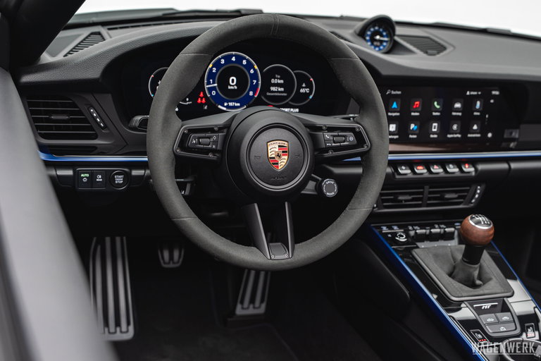 Porsche 992.2 Carrera T