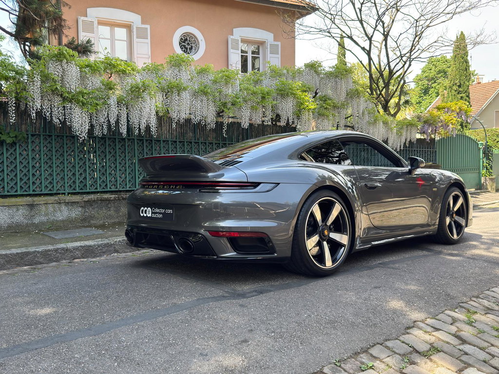 Porsche 992 Sport Classic