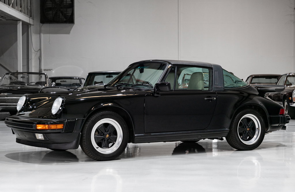 Porsche 911 Carrera 3.2 (US)
