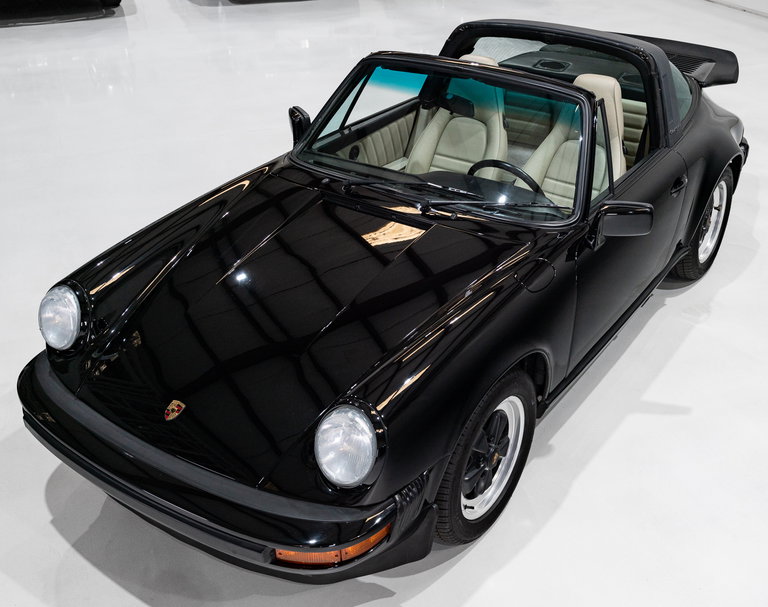 Porsche 911 Carrera 3.2 (US)