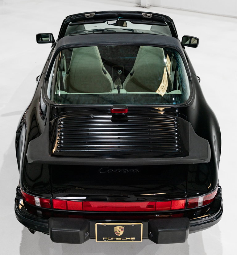 Porsche 911 Carrera 3.2 (US)