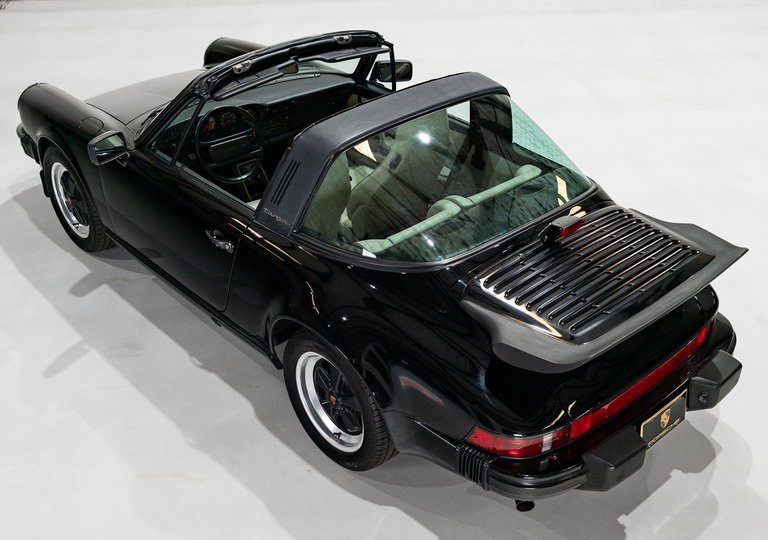 Porsche 911 Carrera 3.2 (US)