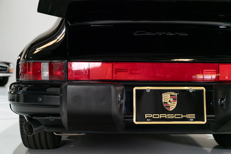 Porsche 911 Carrera 3.2 (US)