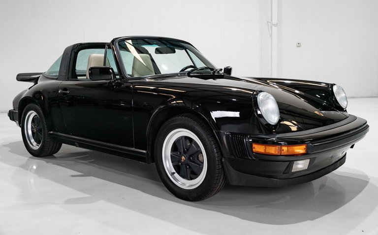 Porsche 911 Carrera 3.2 (US)