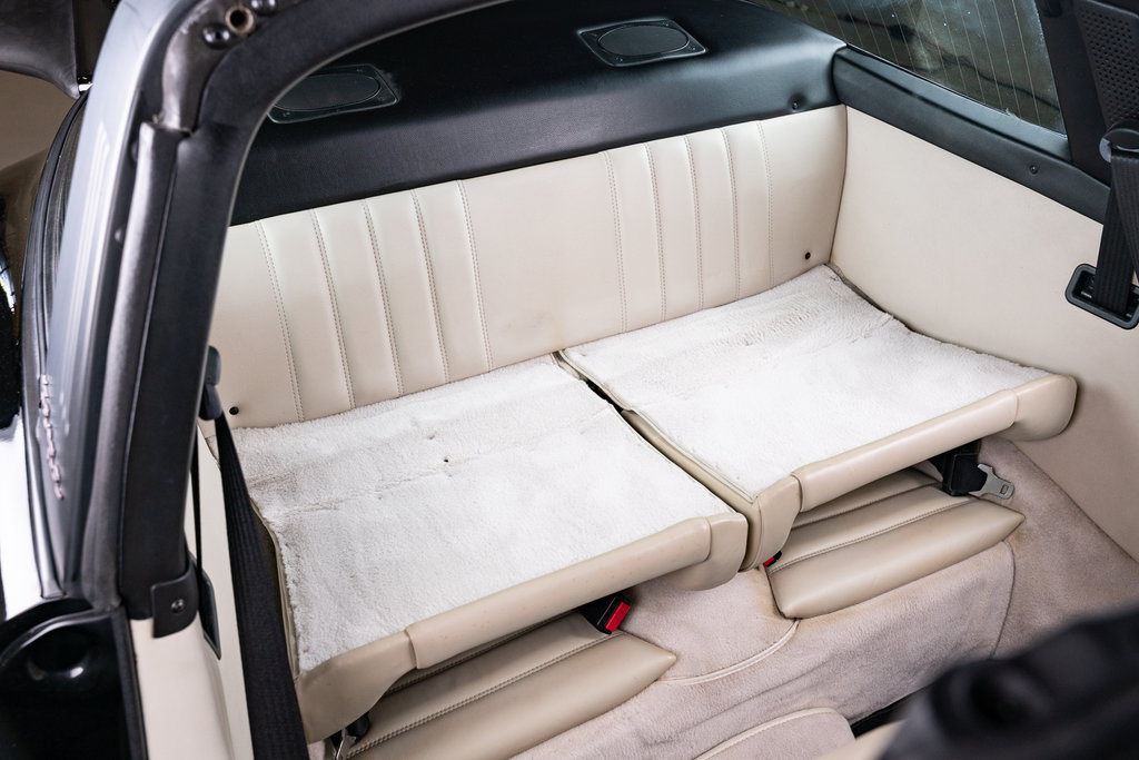 Porsche 911 Carrera 3.2 (US)