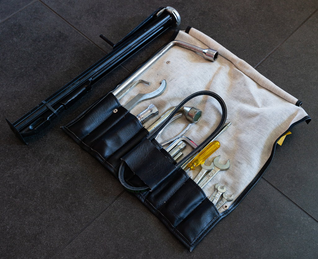 Porsche 911 Carrera 3.2 (US)