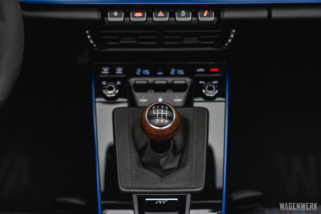 Porsche 992.2 Carrera T