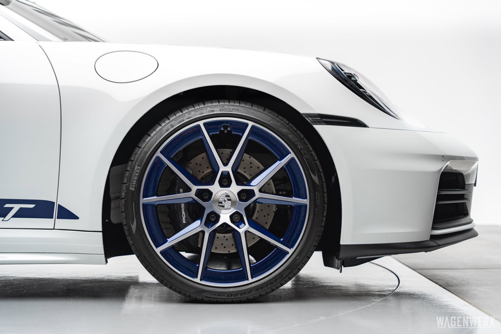 Porsche 992.2 Carrera T