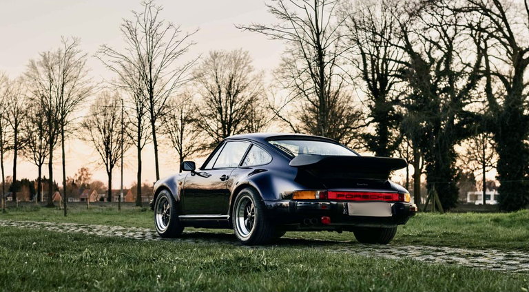 Porsche 911 Turbo 3.3