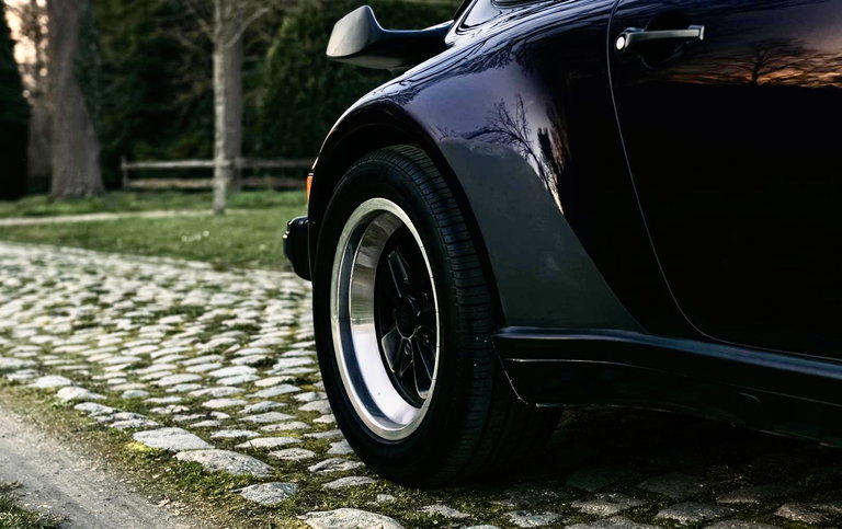 Porsche 911 Turbo 3.3