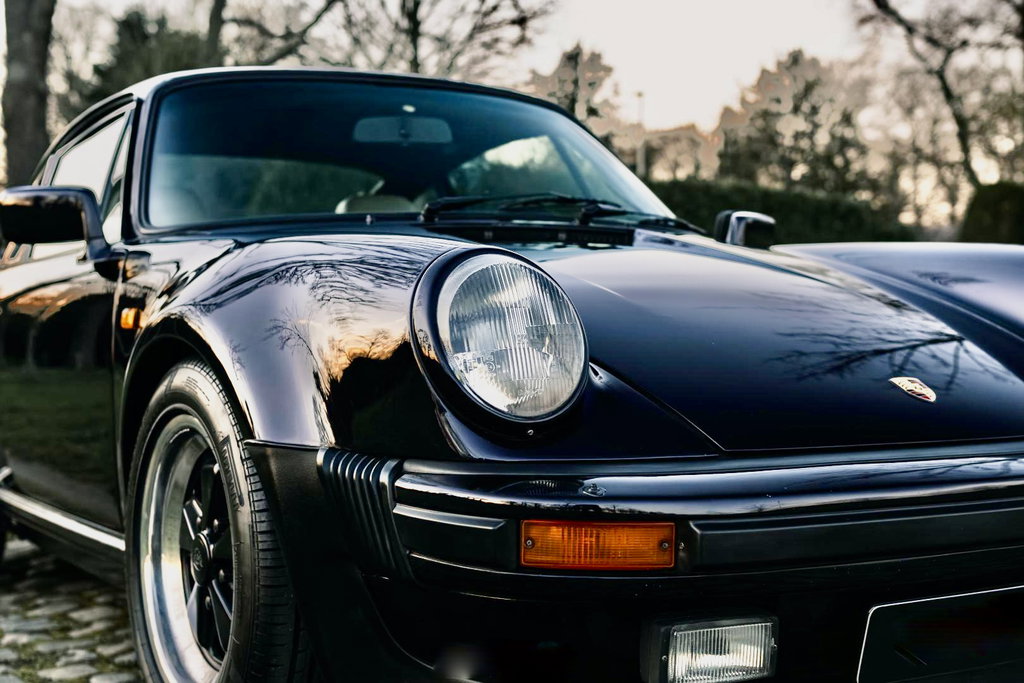 Porsche 911 Turbo 3.3