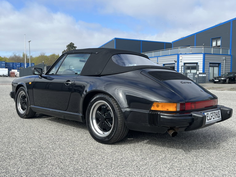 Porsche 911 Carrera 3.2