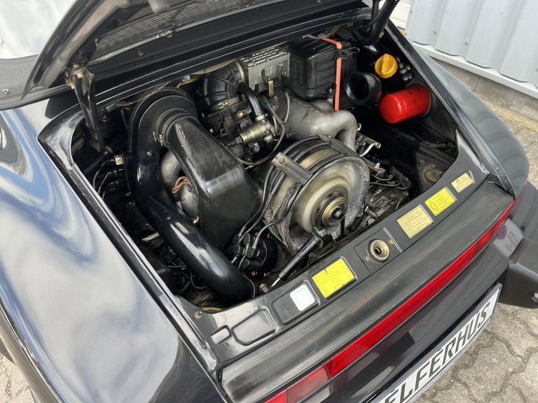 Porsche 911 Carrera 3.2