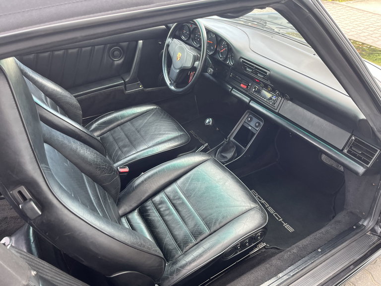 Porsche 911 Carrera 3.2