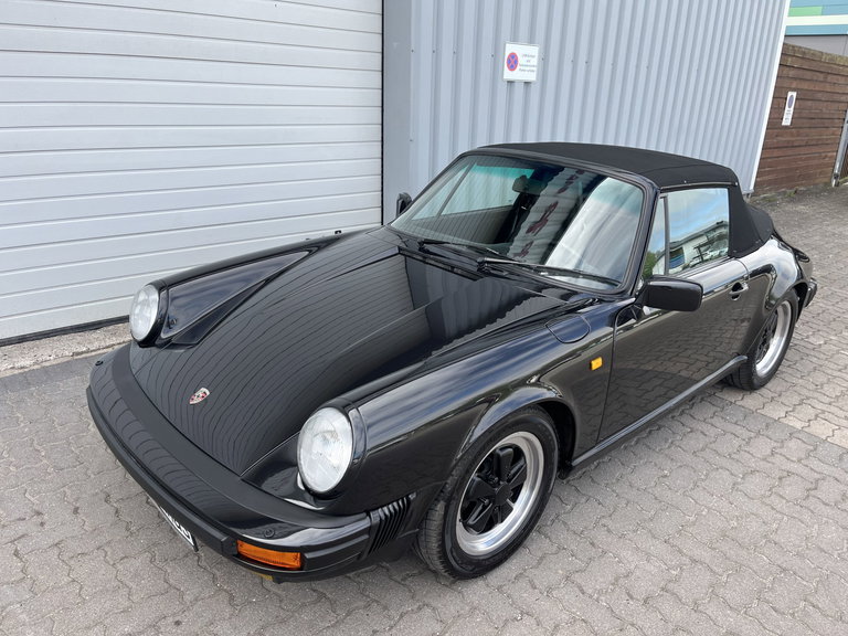 Porsche 911 Carrera 3.2