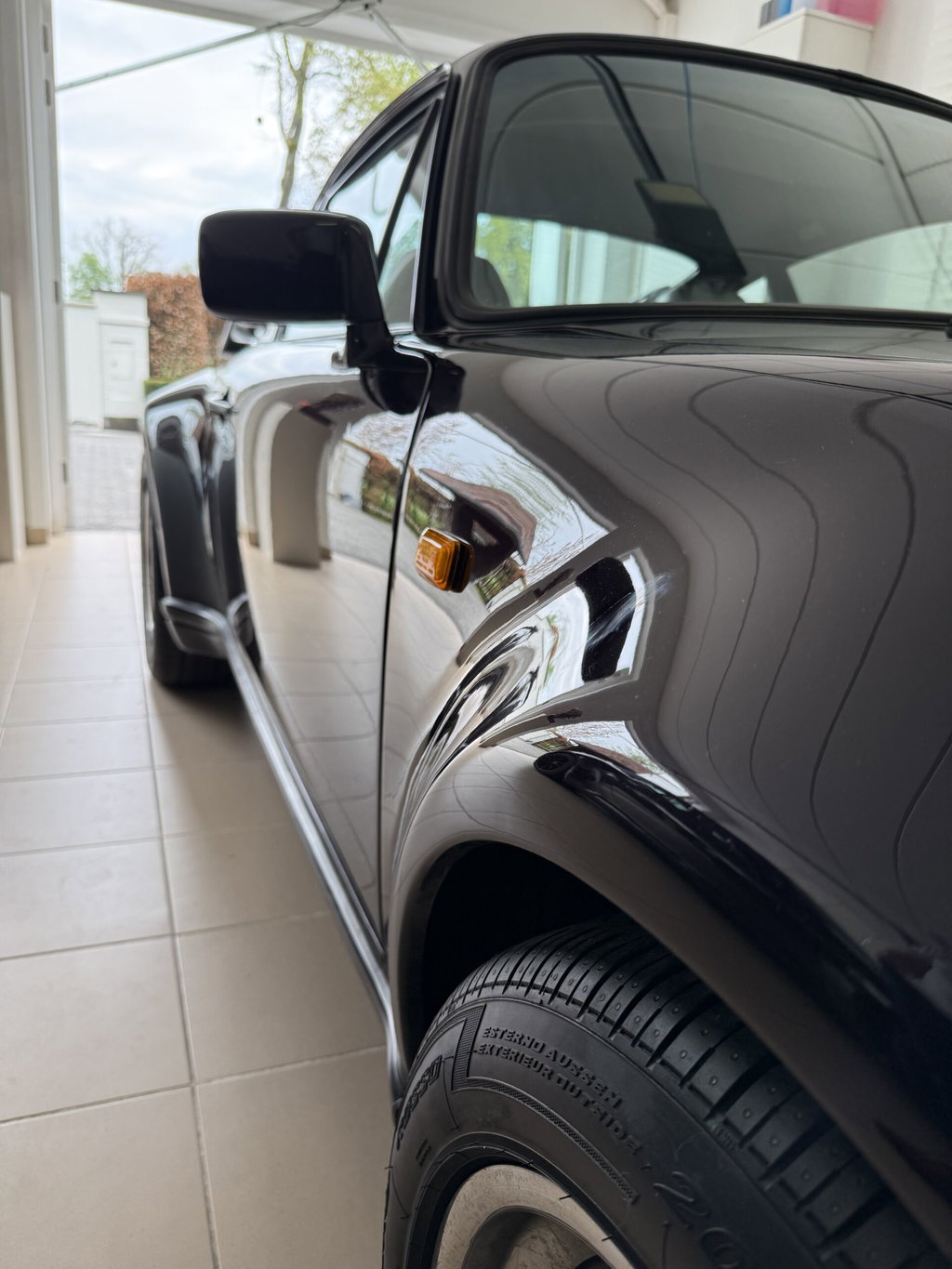 Porsche 911 Turbo 3.3