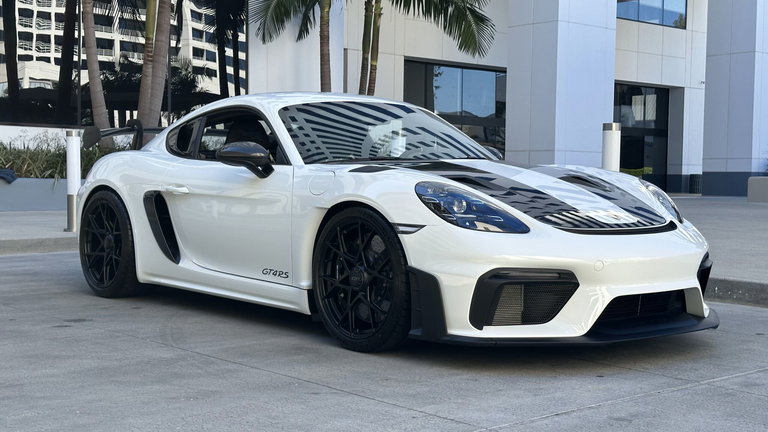 Porsche 718 Cayman GT4 RS