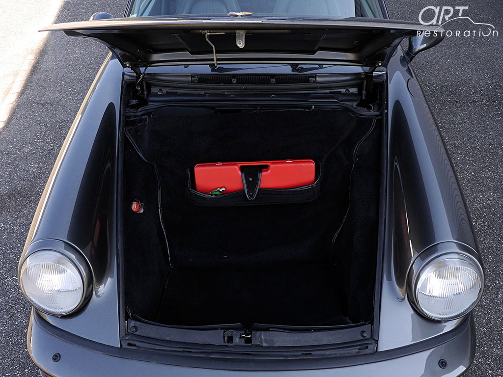 Porsche 964 Carrera 4