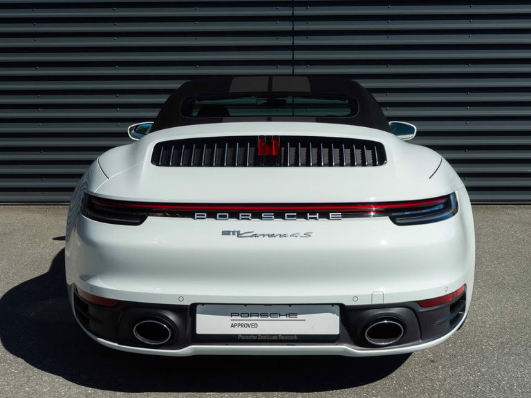 Porsche 992 Carrera 4S