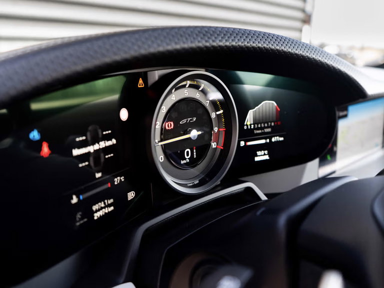 Porsche 992 GT3 Touring