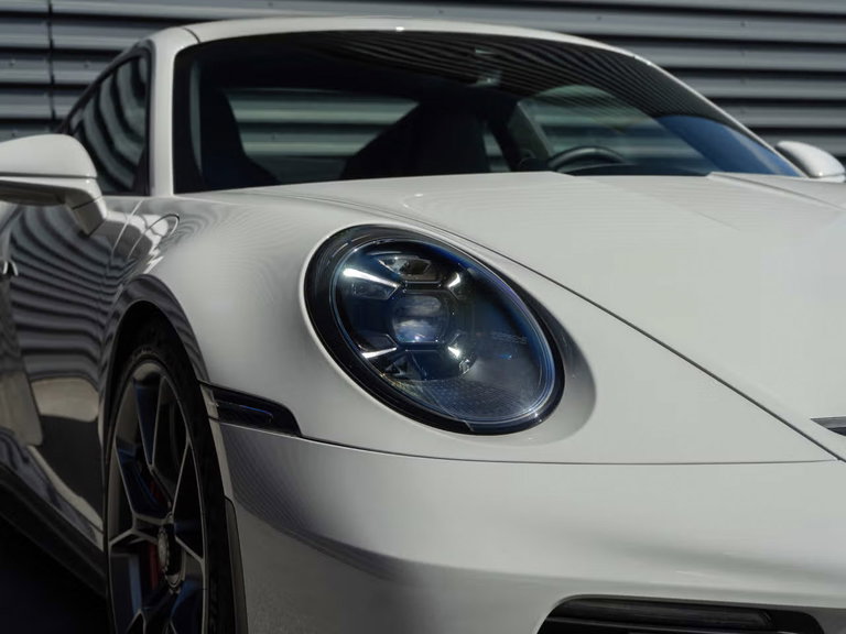 Porsche 992 GT3 Touring