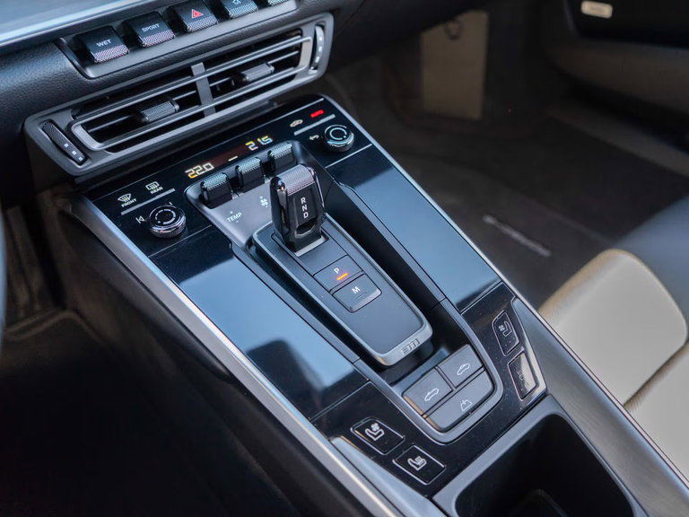 Porsche 992 Carrera 4S