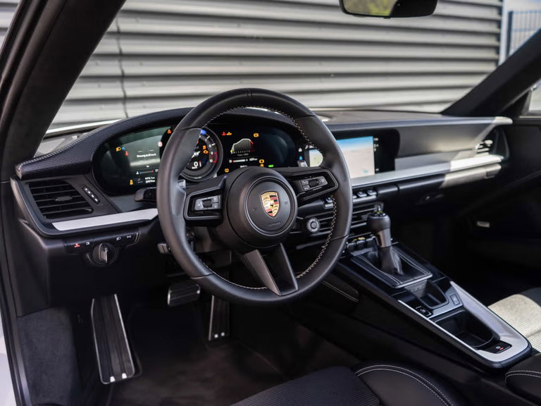 Porsche 992 GT3 Touring
