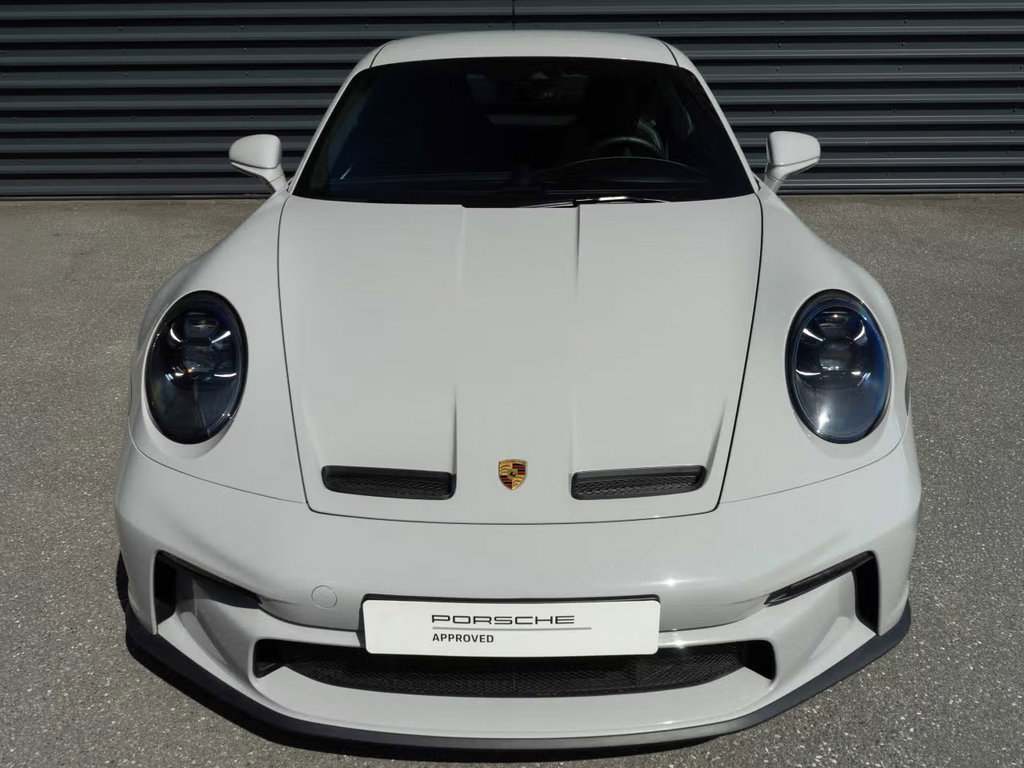 Porsche 992 GT3 Touring