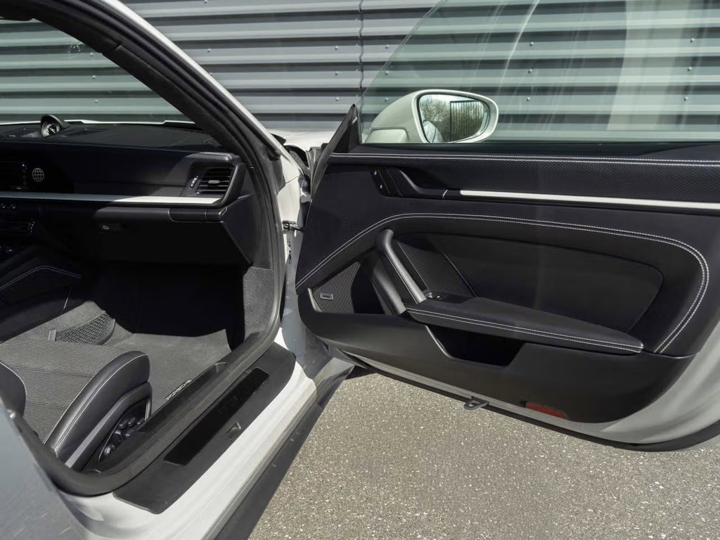 Porsche 992 GT3 Touring