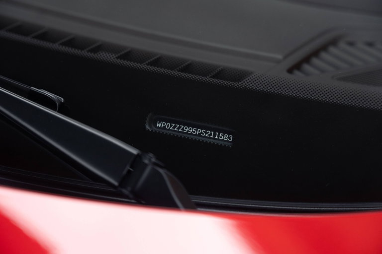 Porsche 992 Carrera GTS