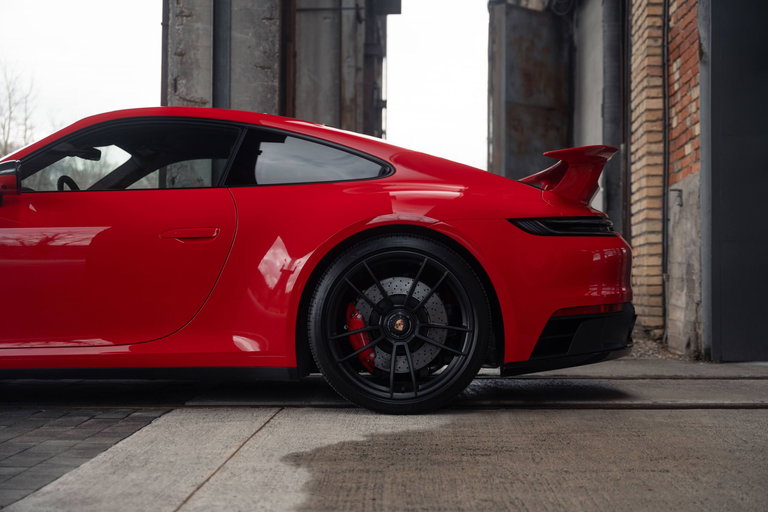Porsche 992 Carrera GTS
