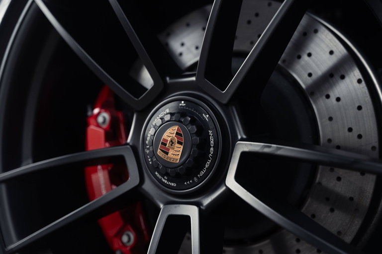 Porsche 992 Carrera GTS