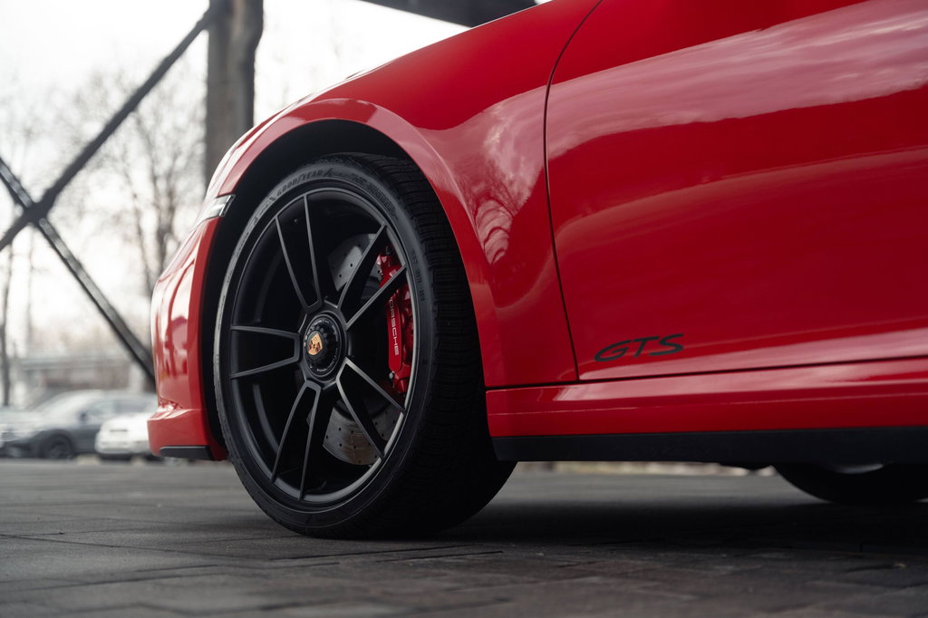 Porsche 992 Carrera GTS