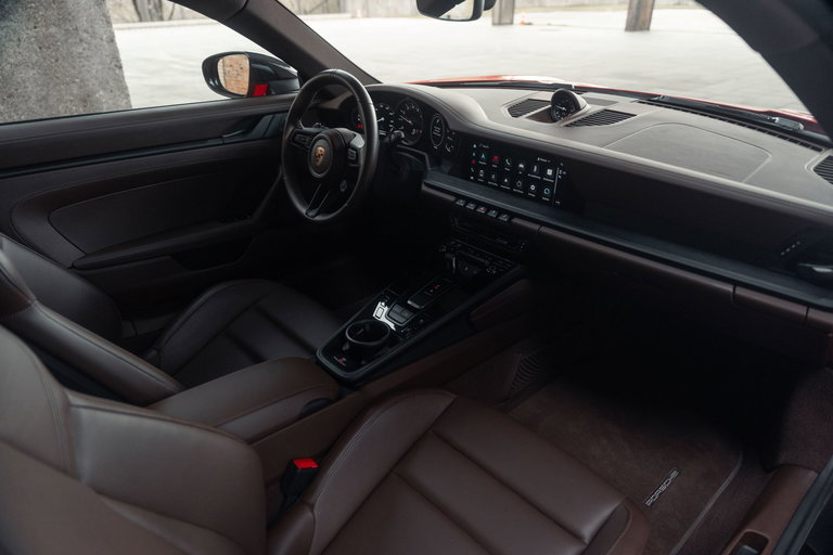 Porsche 992 Carrera GTS