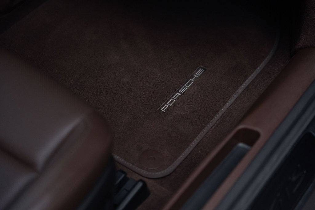 Porsche 992 Carrera GTS