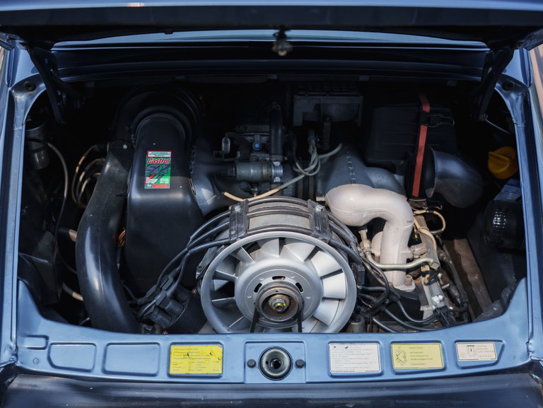 Porsche 911 Carrera 3.2