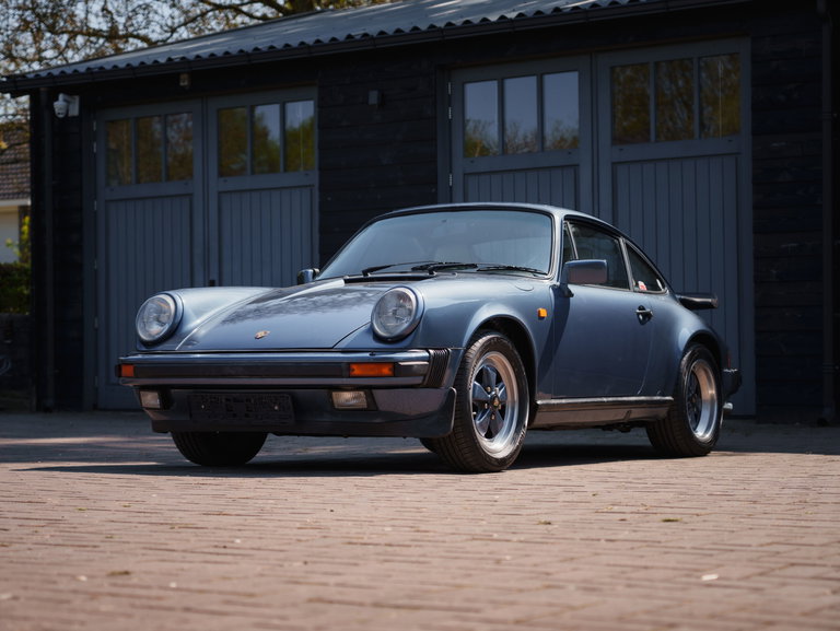 Porsche 911 Carrera 3.2