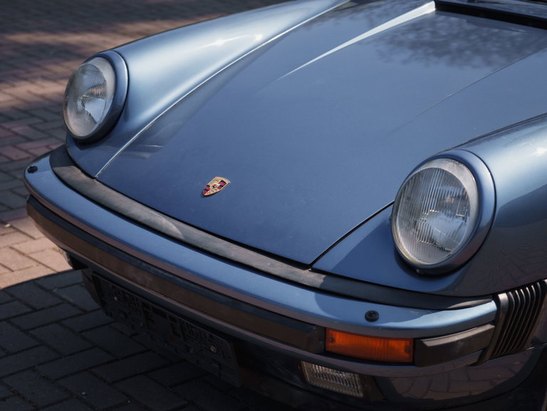 Porsche 911 Carrera 3.2