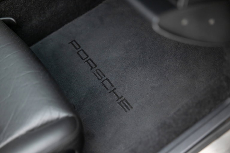 Porsche 993 Carrera 4S