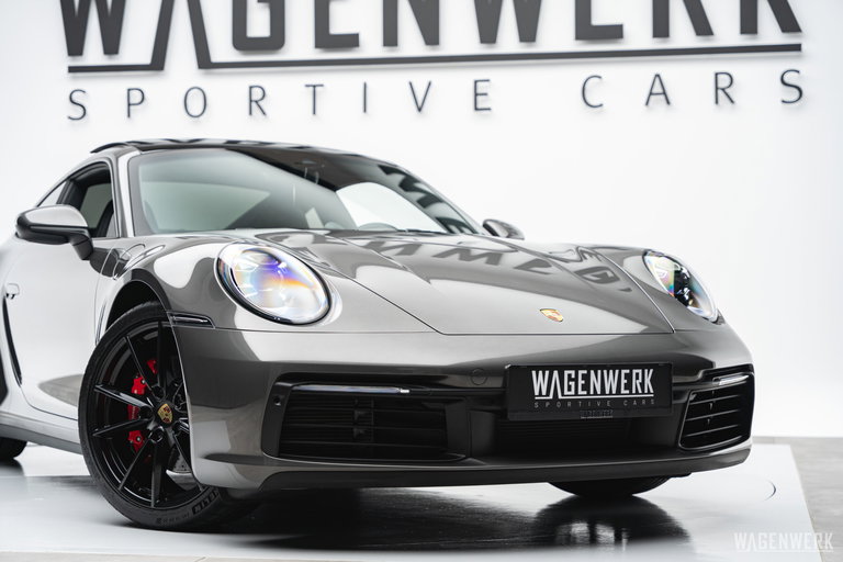 Porsche 992 Carrera 4S