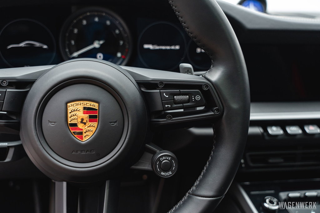 Porsche 992 Carrera 4S