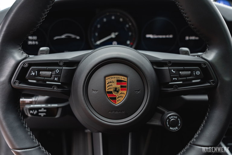 Porsche 992 Carrera 4S