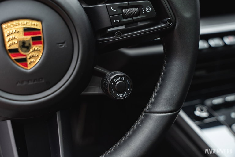 Porsche 992 Carrera 4S