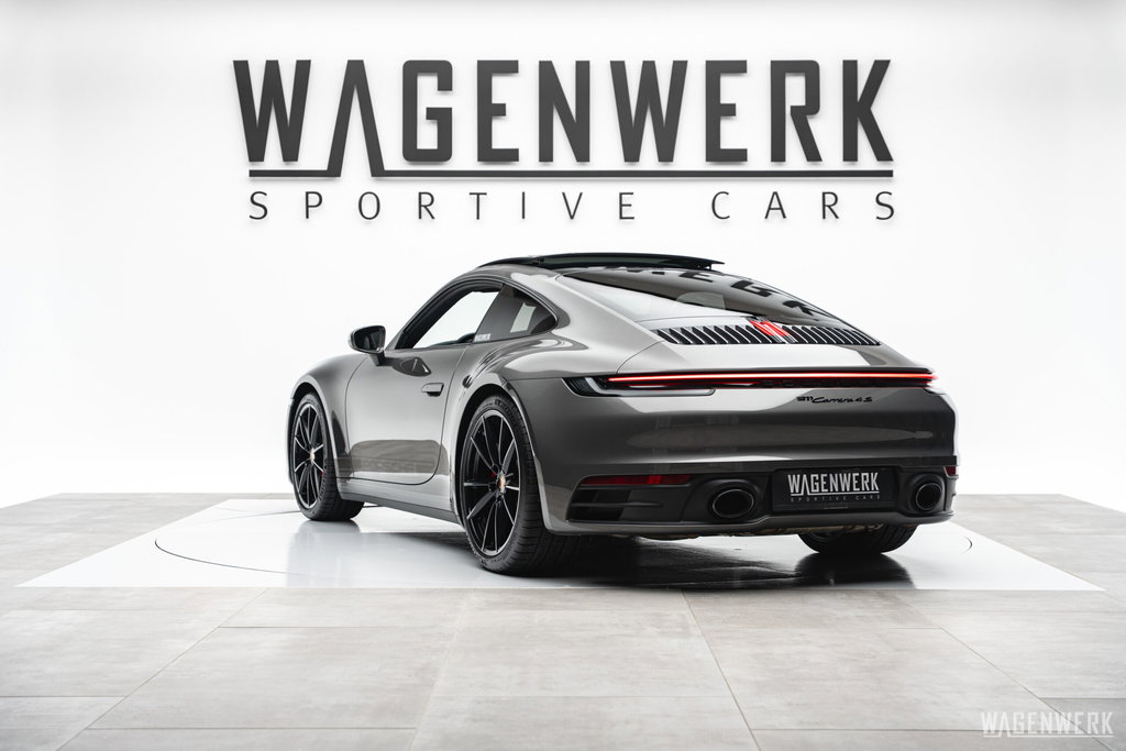 Porsche 992 Carrera 4S