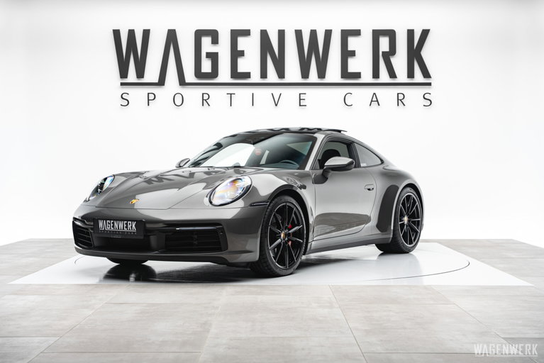 Porsche 992 Carrera 4S