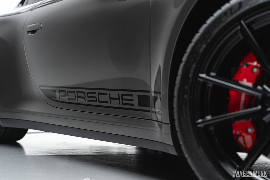 Porsche 992 Carrera 4S