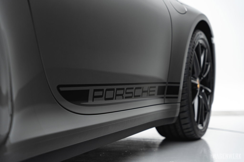 Porsche 992 Carrera 4S