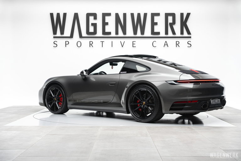 Porsche 992 Carrera 4S
